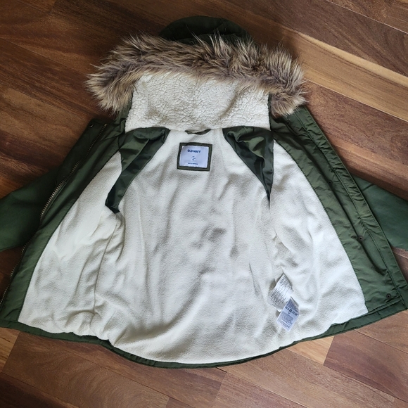Girls Old Navy Sherpa-Lined Parka Coat 4T - Picture 4 of 4